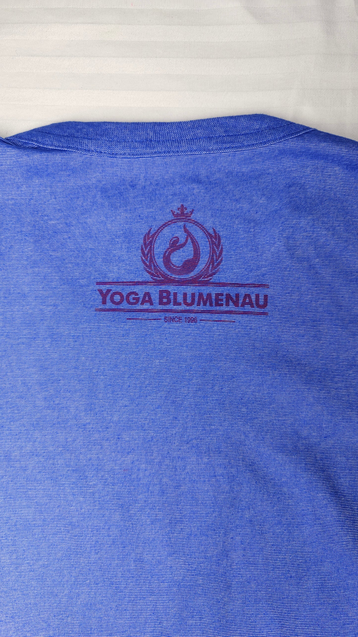 Camiseta Yoga Friends (Yoga Blumenau)