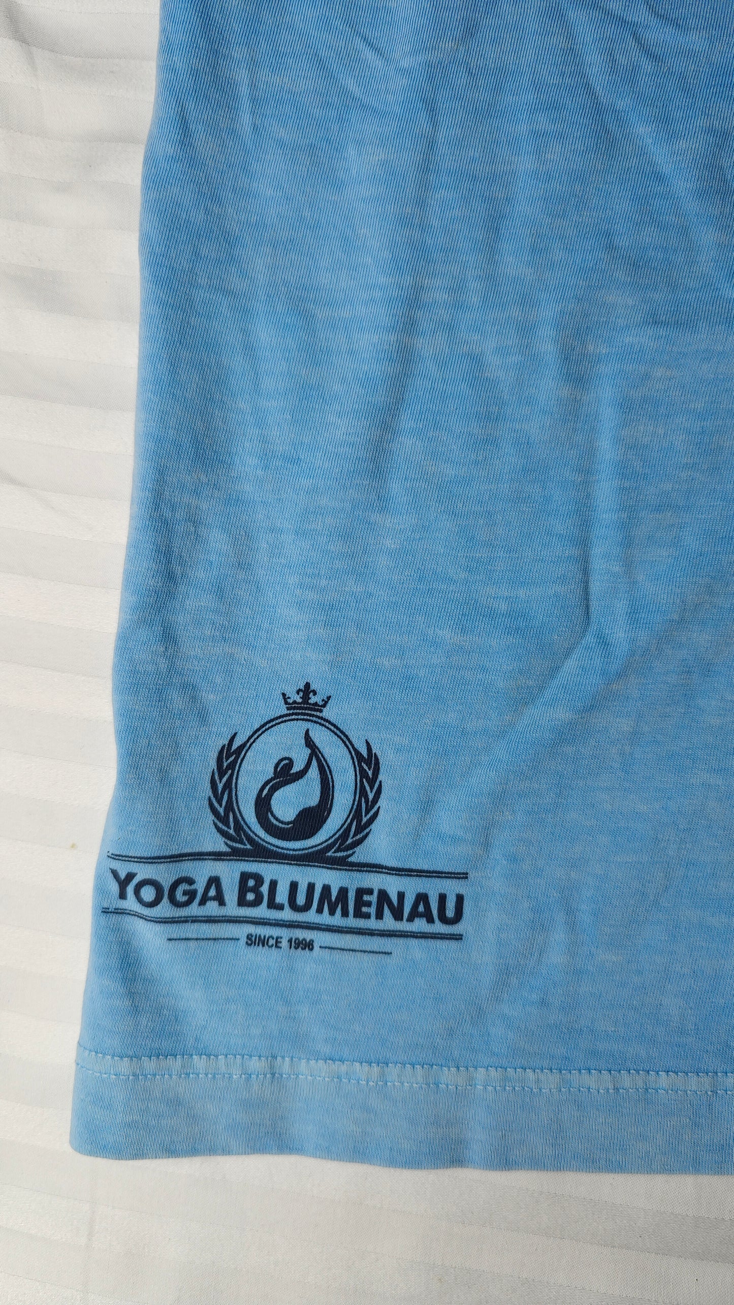 Camiseta Yoga Friends (Yoga Blumenau)