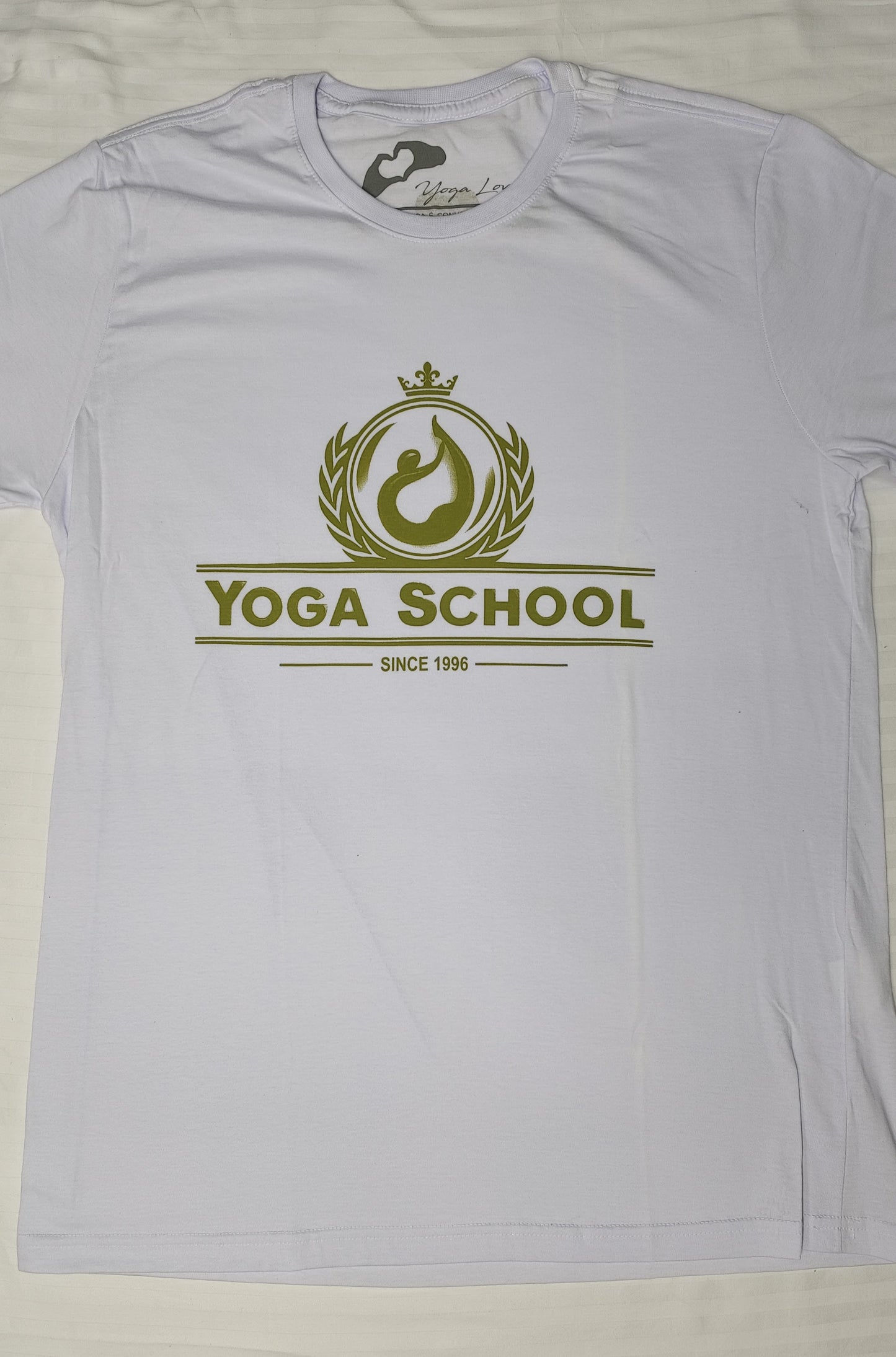 Camisetas Yoga School Douradas