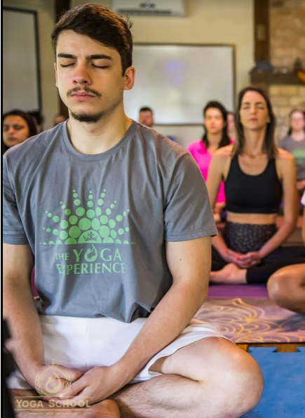 Camiseta The Yoga Experience (Cinza e Verde)